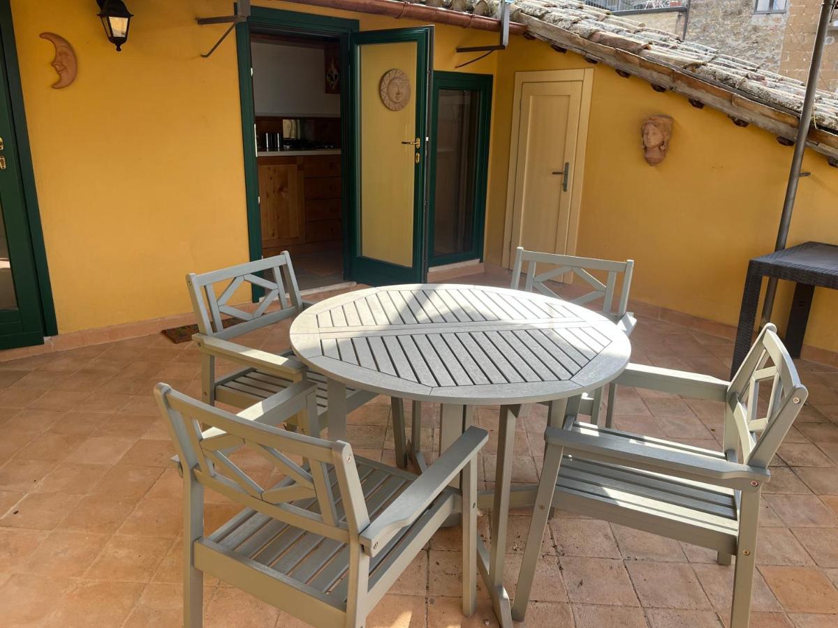 Appartamento Con Terrazzo Орвието Экстерьер фото